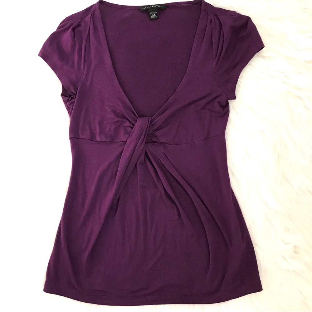 3/$20 - Banana Republic Plum Stretchy Top
